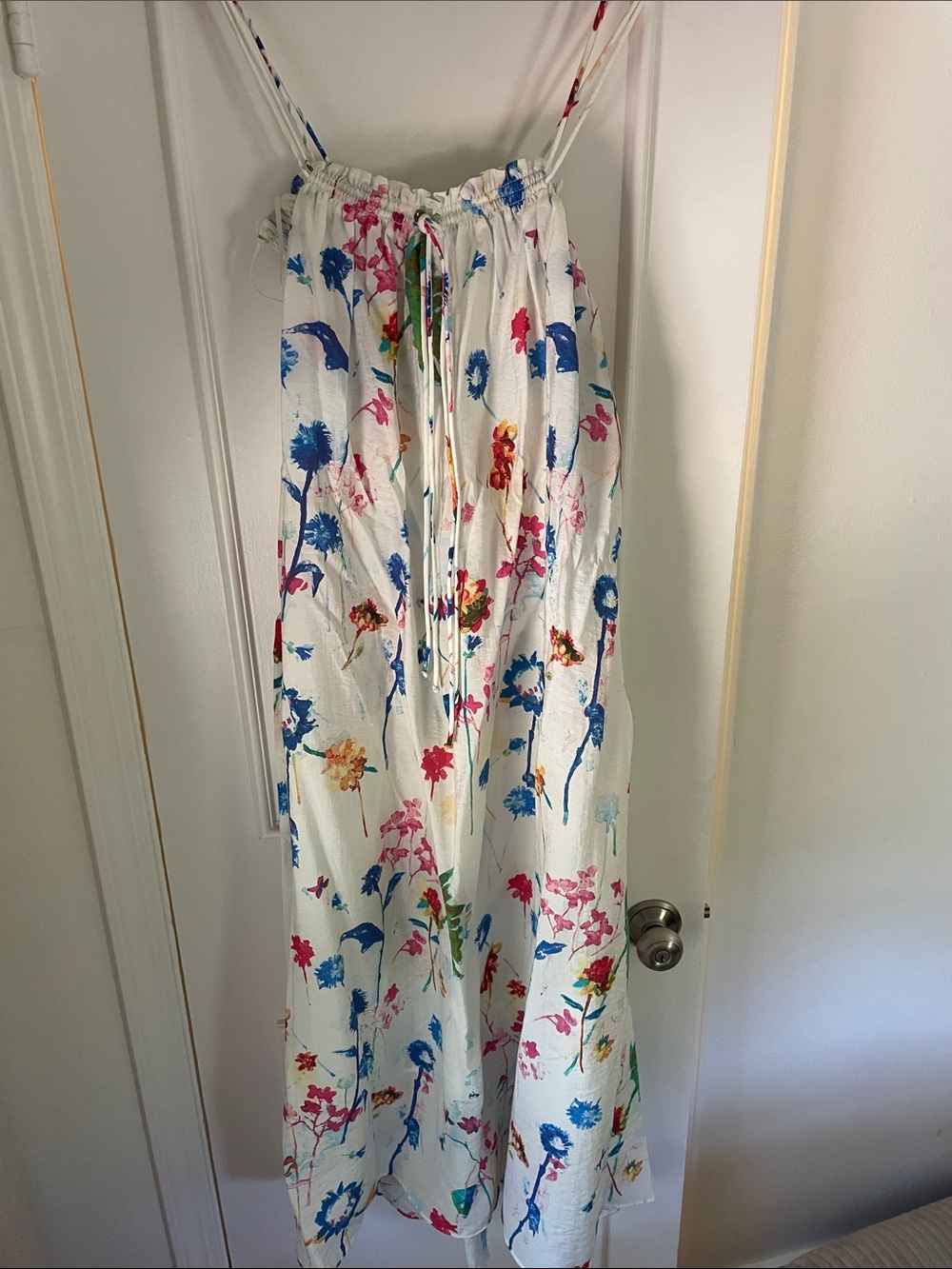 & Other Stories White Maxi Dress with Colorful Floral Accents